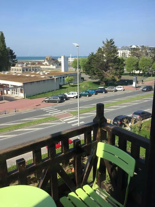 Les Embruns - Le Balcon - 2Eme Etage Apartment Deauville Luaran gambar