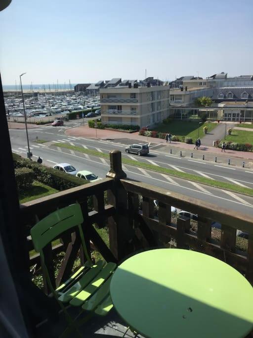 Les Embruns - Le Balcon - 2Eme Etage Apartment Deauville Luaran gambar